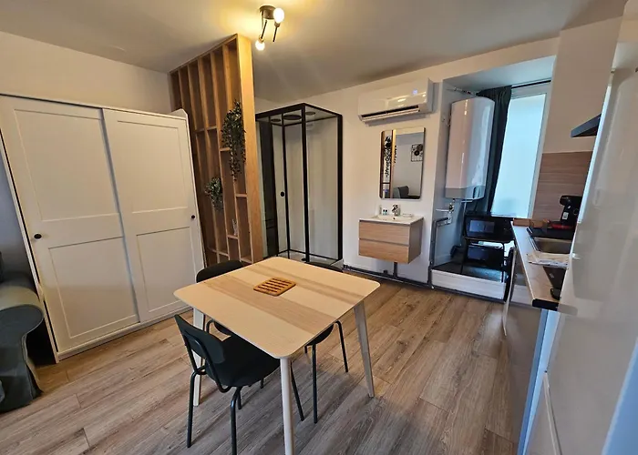 Le Beout - - Halles Λούρδη